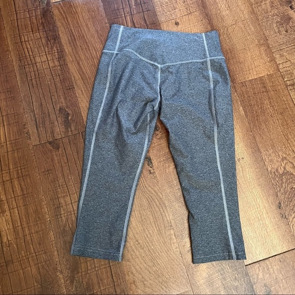 Nike Womens cropped recycled polyester spandex gray black leggings Small - Picture 6 of 11